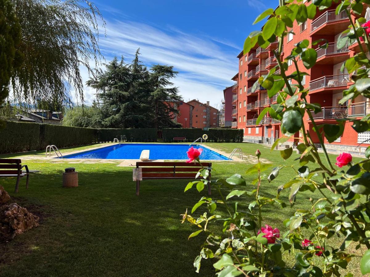 Piso Puigcerda Vistas Y Piscina 아파트 외부 사진